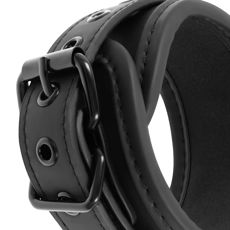 Fetish Submissive - Set Di Manette E Cravatte Con Fodera In Noprene - FETISH SUBMISSIVE BONDAGE - Manette e Polsini | erosidea.com