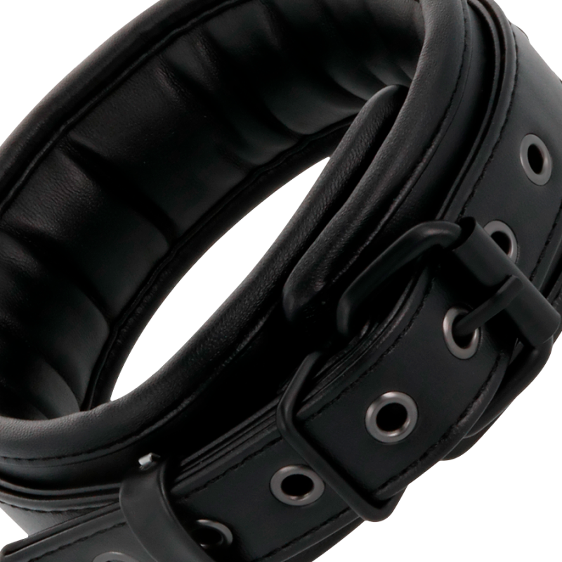 Darkness - Collana Nera Con Guinzaglio - DARKNESS BONDAGE - Collari e Guinzagli | erosidea.com