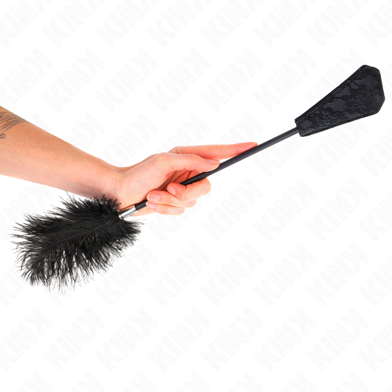Kink - Piume Di Struzzo Per Solletico Con Pizzo Pallet 56 Cm - KINK IMPACT & TOUCH - Fruste e Sculacciatori | erosidea.com