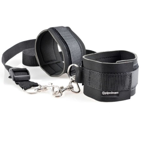 Set Di Polsino E Anello Di Fantasia Fetish - PIPEDREAMS - Manette e Polsini | erosidea.com