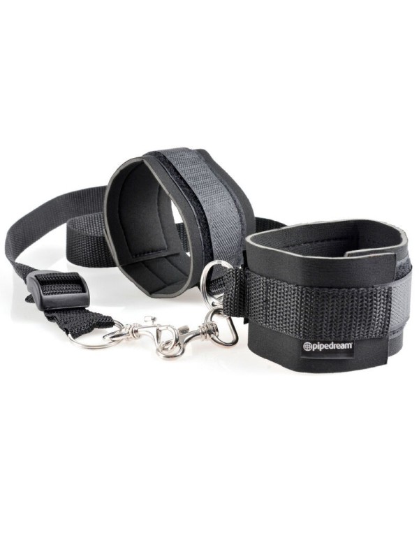 Set Di Polsino E Anello Di Fantasia Fetish - PIPEDREAMS - Manette e Polsini | erosidea.com