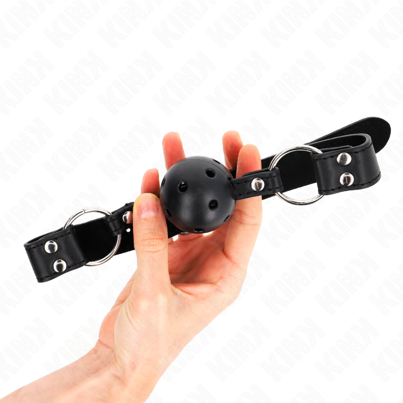 Kink - Bavaglio Sfera Traspirante 4 Cm Con Doppio Rivetto Modello 1 Nero 625 X 25 Cm Regolabile 42-58 Cm - KINK COLLAR & GAG - Ball Gag e Bavagli | erosidea.com