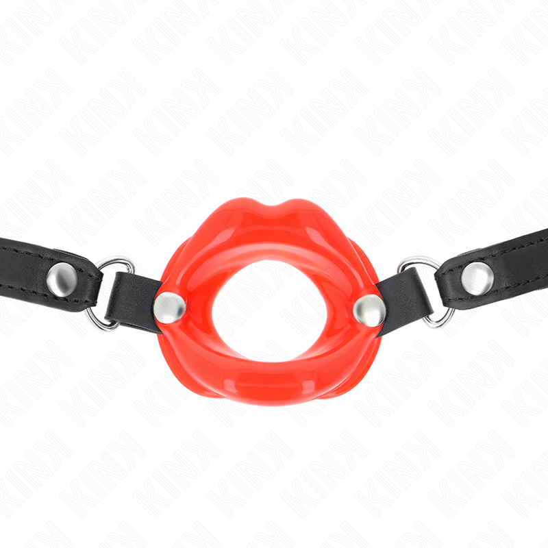 Kink - Bavaglio Lip 8 Cm Con Cinturino In Similpelle Rosso 63 X 2 Cm Regolabile 39-58 Cm - KINK COLLAR & GAG - Ball Gag e Bavagli | erosidea.com