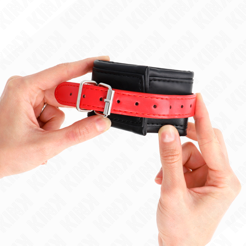 Kink - Resistenza Da Polso Nera Con Cintura Rossa Regolabile 17-28 Cm X 6 Cm - KINK WRIST RESTRAINT - Manette e Polsini | erosidea.com