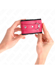 Kink - Poggipolsi Premium Foderati In Pelliccia Neri Con Cintura Rosa Lampone Regolabile 17-29 Cm X 6 Cm - KINK WRIST RESTRAINT - Manette e Polsini | erosidea.com