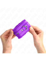 Kink - Poggipolsi Premium Imbottiti In Pelliccia Viola Con Cintura Viola Regolabile 17-29 Cm X 6 Cm - KINK WRIST RESTRAINT - Manette e Polsini | erosidea.com