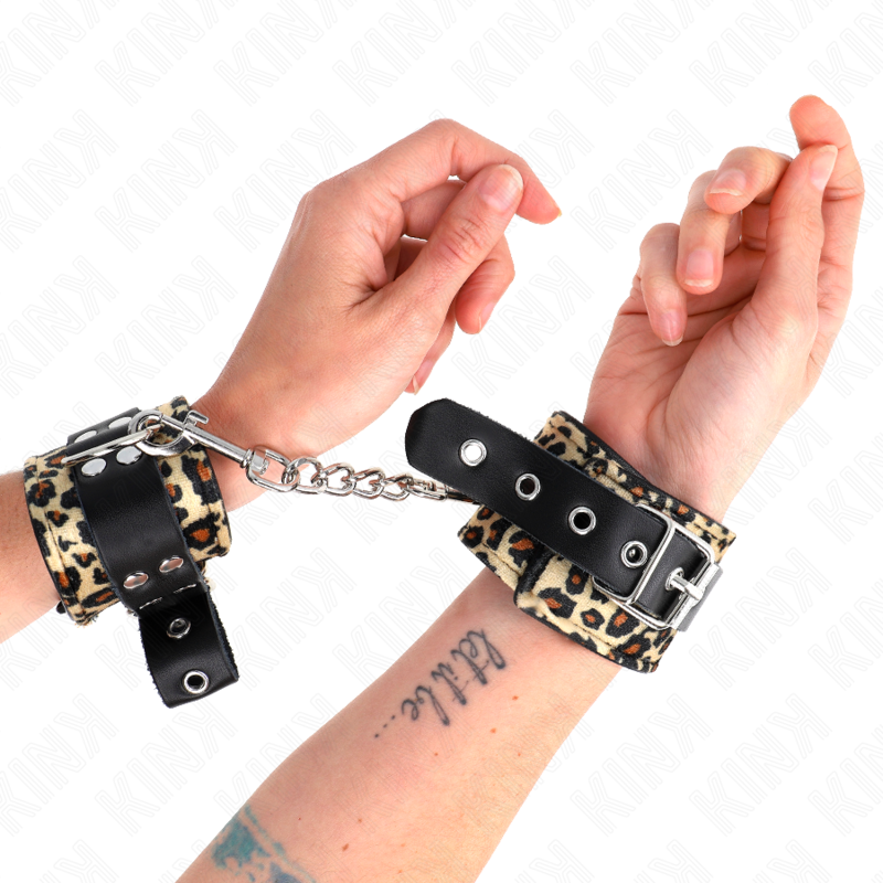 Kink - Poggiapolso In Vera Pelle Leopardata Regolabile 18-29 Cm X 55 Cm - KINK WRIST RESTRAINT - Manette e Polsini | erosidea.com