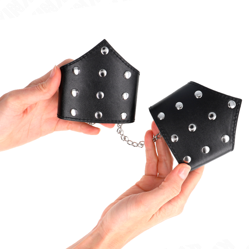 Kink - Bracciali Stile Punto Nero Con Catena Regolabile 17-23 Cm X 85 Cm - KINK WRIST RESTRAINT - Bondage | erosidea.com