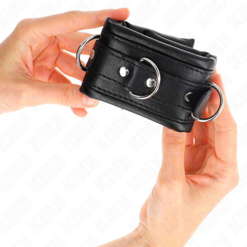 Kink - Resistenza Da Polso Pesante Con Fodera In Pelliccia Nera Regolabile 20-30 Cm X 6 Cm - KINK WRIST RESTRAINT - Manette e Polsini | erosidea.com