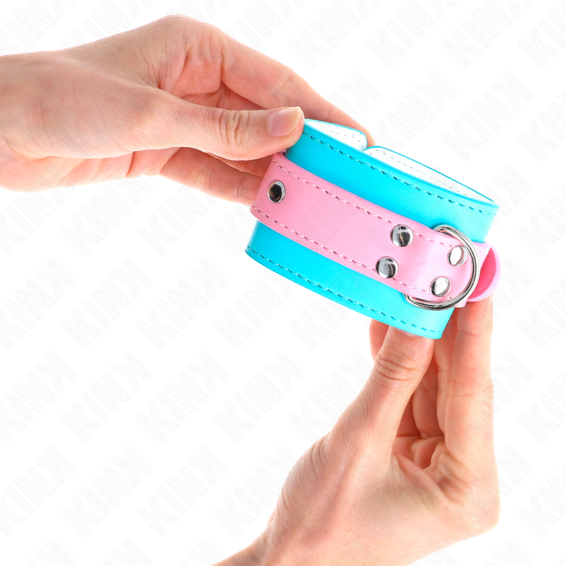 Kink - Graziosi Poggipolsi Blu/Rosa Regolabili 16-28 Cm X 5 Cm - KINK WRIST RESTRAINT - Manette e Polsini | erosidea.com