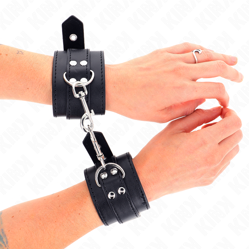 Kink - Polso Con Borchie 35 X 6 Cm - KINK WRIST RESTRAINT - Manette e Polsini | erosidea.com