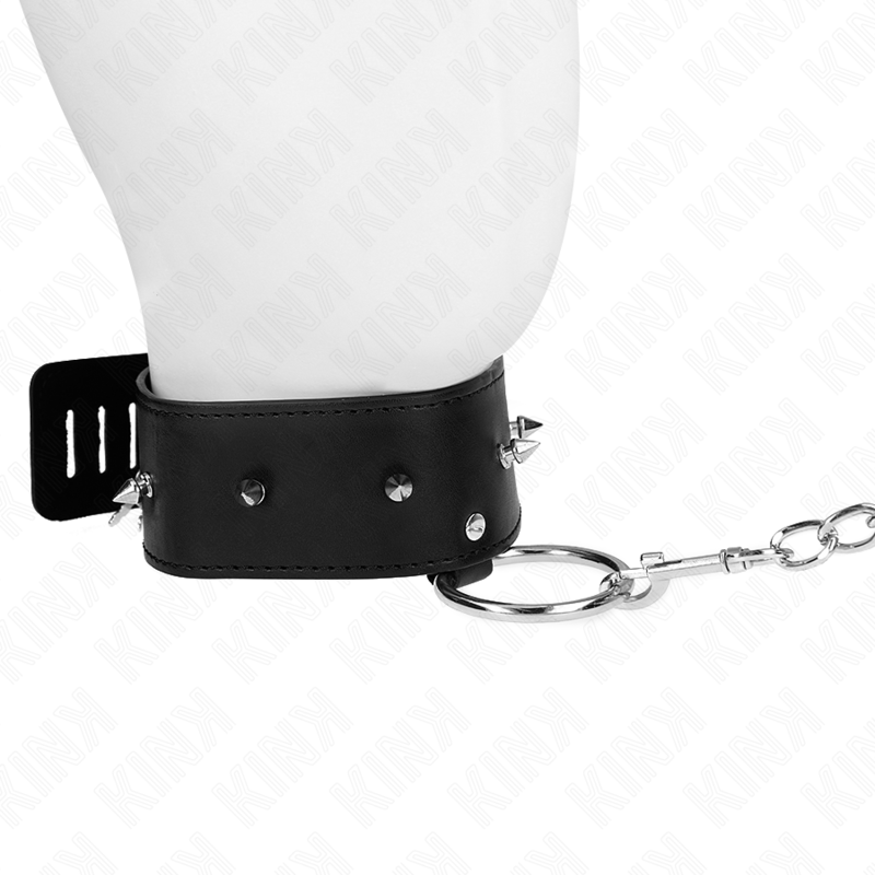 Kink - Collana 65 Cm Con Guinzaglio Con Borchie Argento Modello 2 Regolabile 36-43 Cm X 5 Cm - KINK COLLAR & GAG - Collari e Guinzagli | erosidea.com