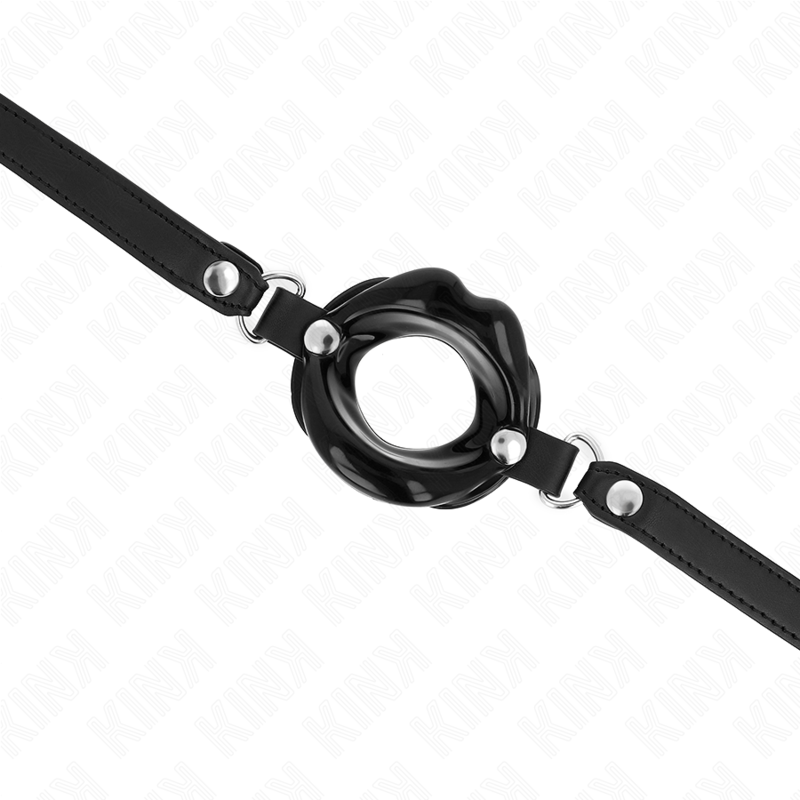 Kink - Bavaglio Lip 8 Cm Con Cinturino In Similpelle Nera 63 X 2 Cm Regolabile 39-58 Cm - KINK COLLAR & GAG - Ball Gag e Bavagli | erosidea.com