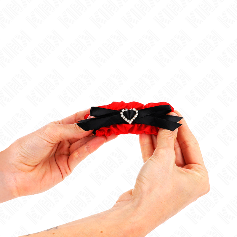 Kink - Polso Elastico In Pizzo Dettagli Cuore Rosso Regolabile 22-35 Cm - KINK WRIST RESTRAINT - Manette e Polsini | erosidea.com