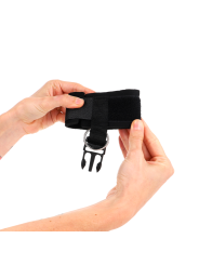 Kink - Tenuta Da Polso In Neoprene Con Gancio E Loop Nera Regolabile 22-34 Cm - KINK WRIST RESTRAINT - Manette e Polsini | erosidea.com