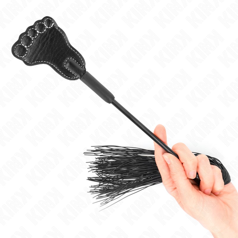 Kink - Pagaia A Piede Con Frusta Nappa 31 Cm - KINK IMPACT & TOUCH - Fruste e Sculacciatori | erosidea.com